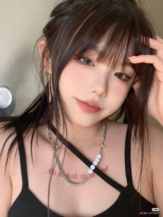 Incredible Story: tante hijab solehah goyangan solehot di hotel yandex indo versi